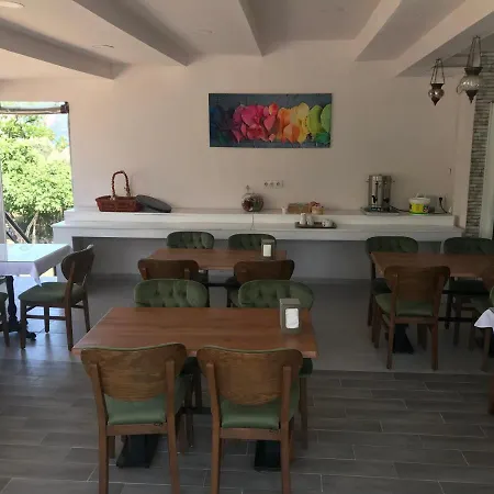 Pearl Of * マルマリス