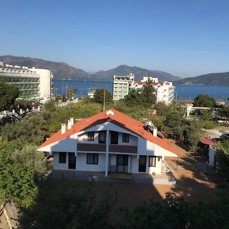 Hotel Pearl Of *