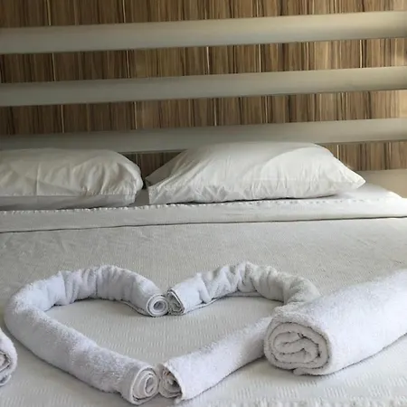 호텔 Pearl Of 말마리스